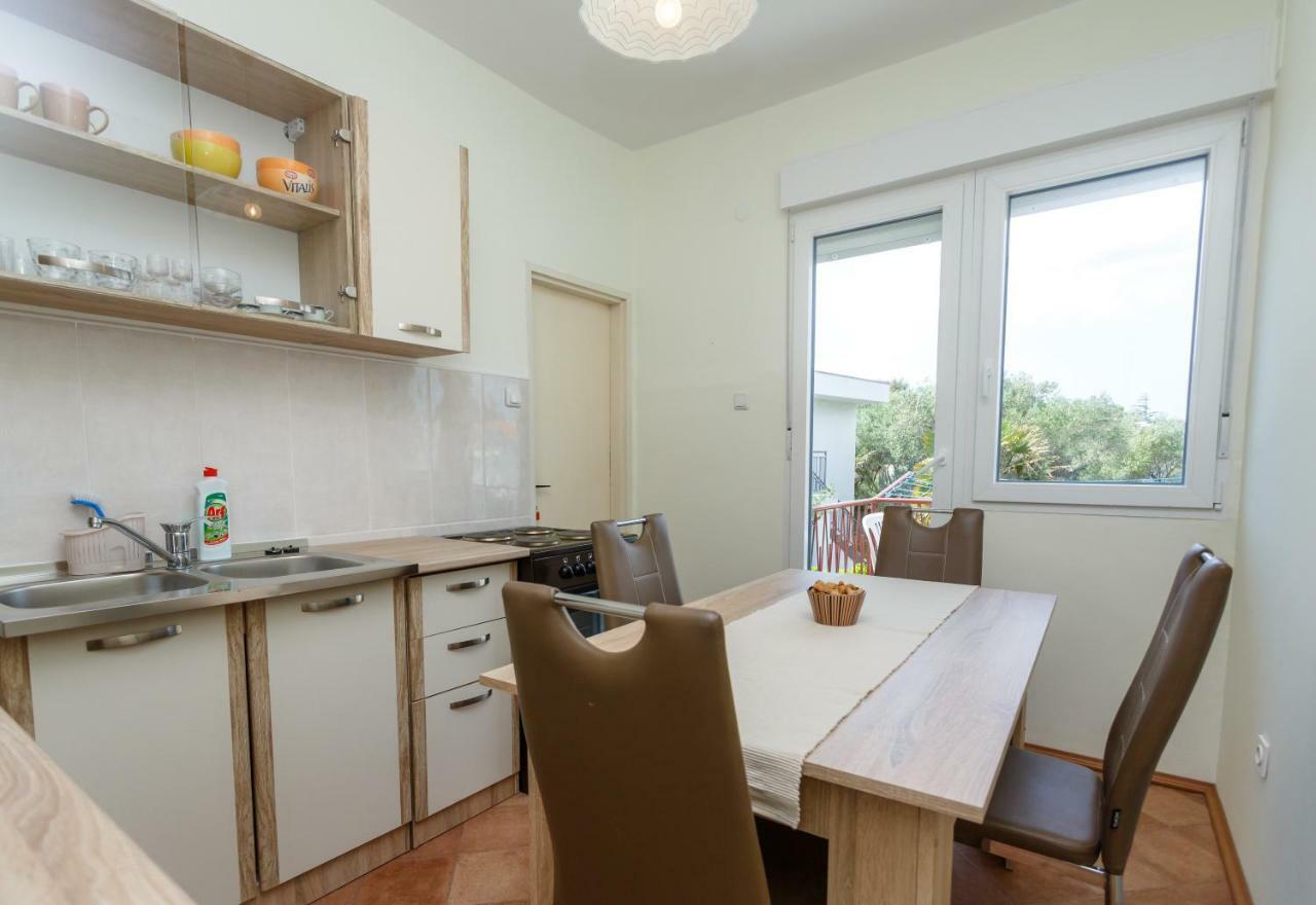 Apartman Jezevac Krk Town Εξωτερικό φωτογραφία