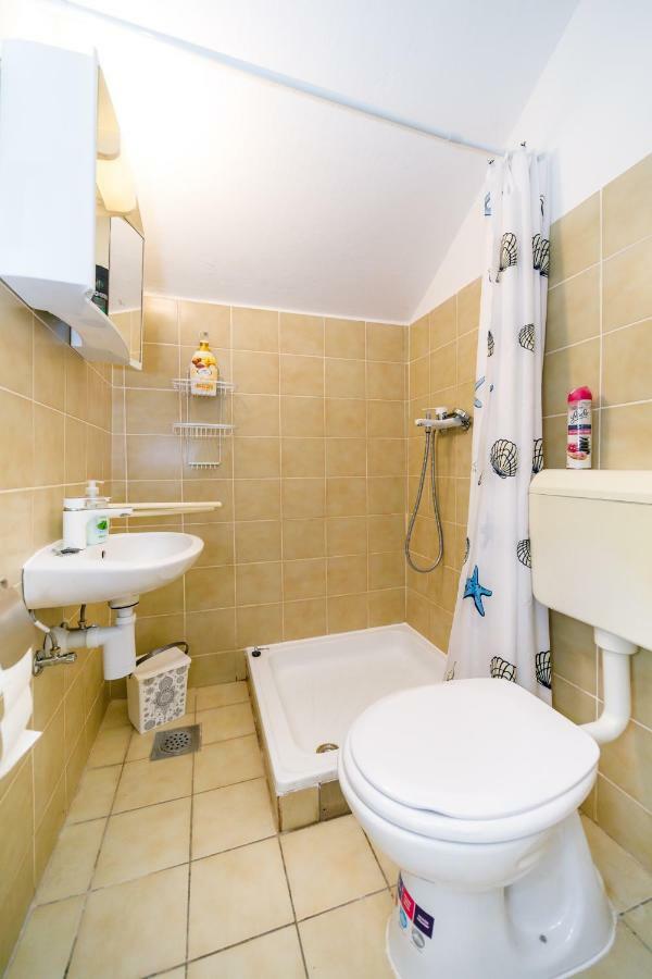Apartman Jezevac Krk Town Εξωτερικό φωτογραφία